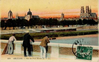 Vue du Pont Nicolas II : carte postale [av.1919]. Editeur : Louis Lenormand. Cote 2Fi795. Archives municipales d'Orléans.
