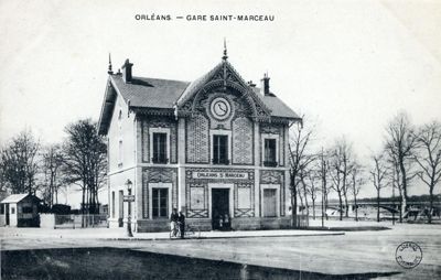 Gare Saint-Marceau : carte postale (s.d.). Editeur : Galeries orléanaises édit.. Cote 2Fi105. Archives municipales d'Orléans.