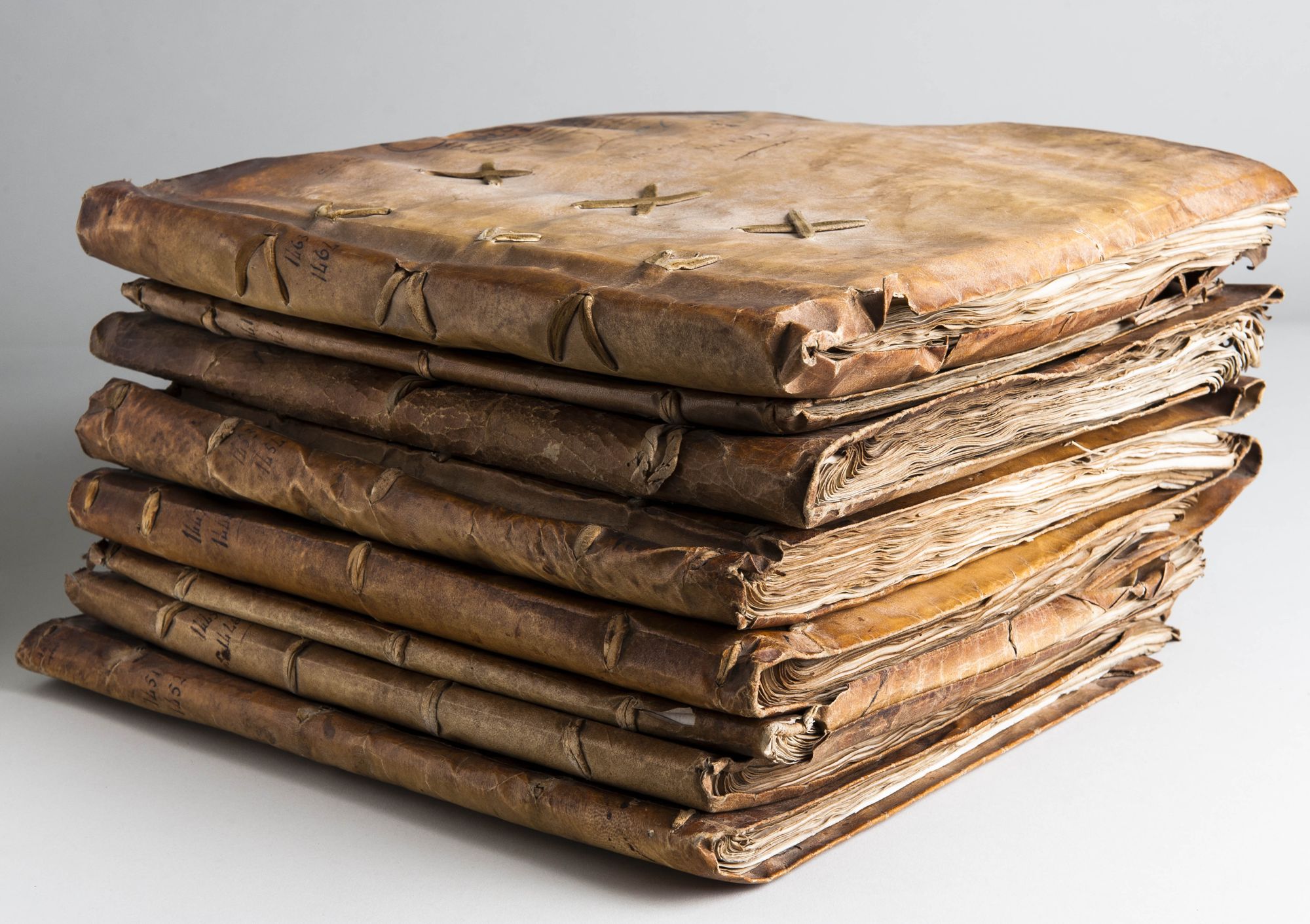 Les séries numérisées des archives anciennes