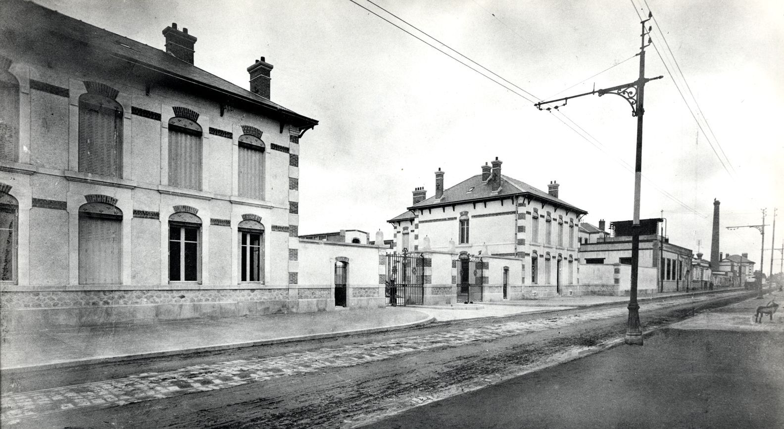 Abattoir, 101 rue du Faubourg-Madeleine : entrée