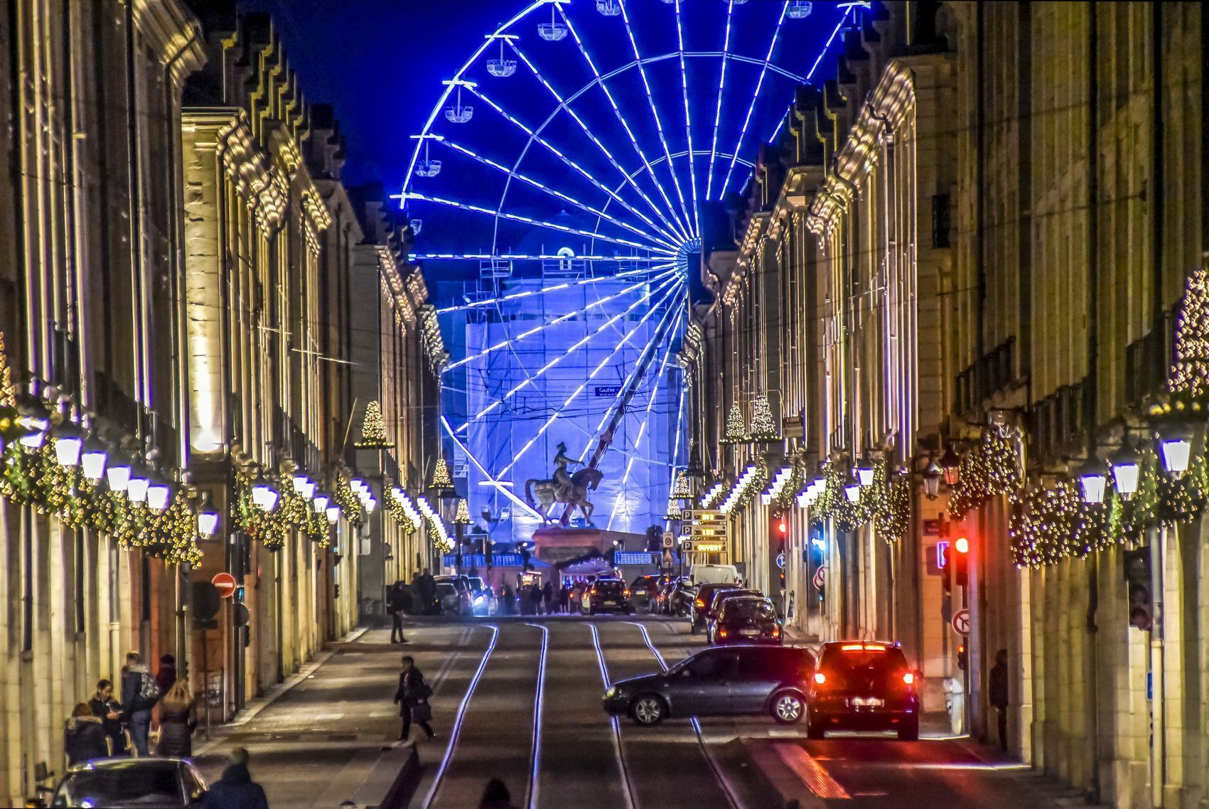 Fêtes, cortèges et défilés