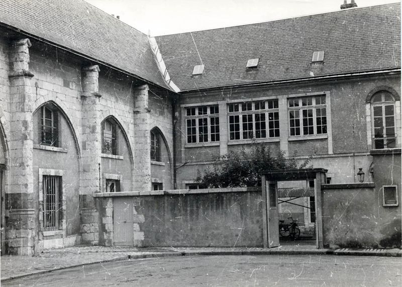 L’Ecole régionale des beaux-arts. Angles sud-est. Vers 1960-1970. 