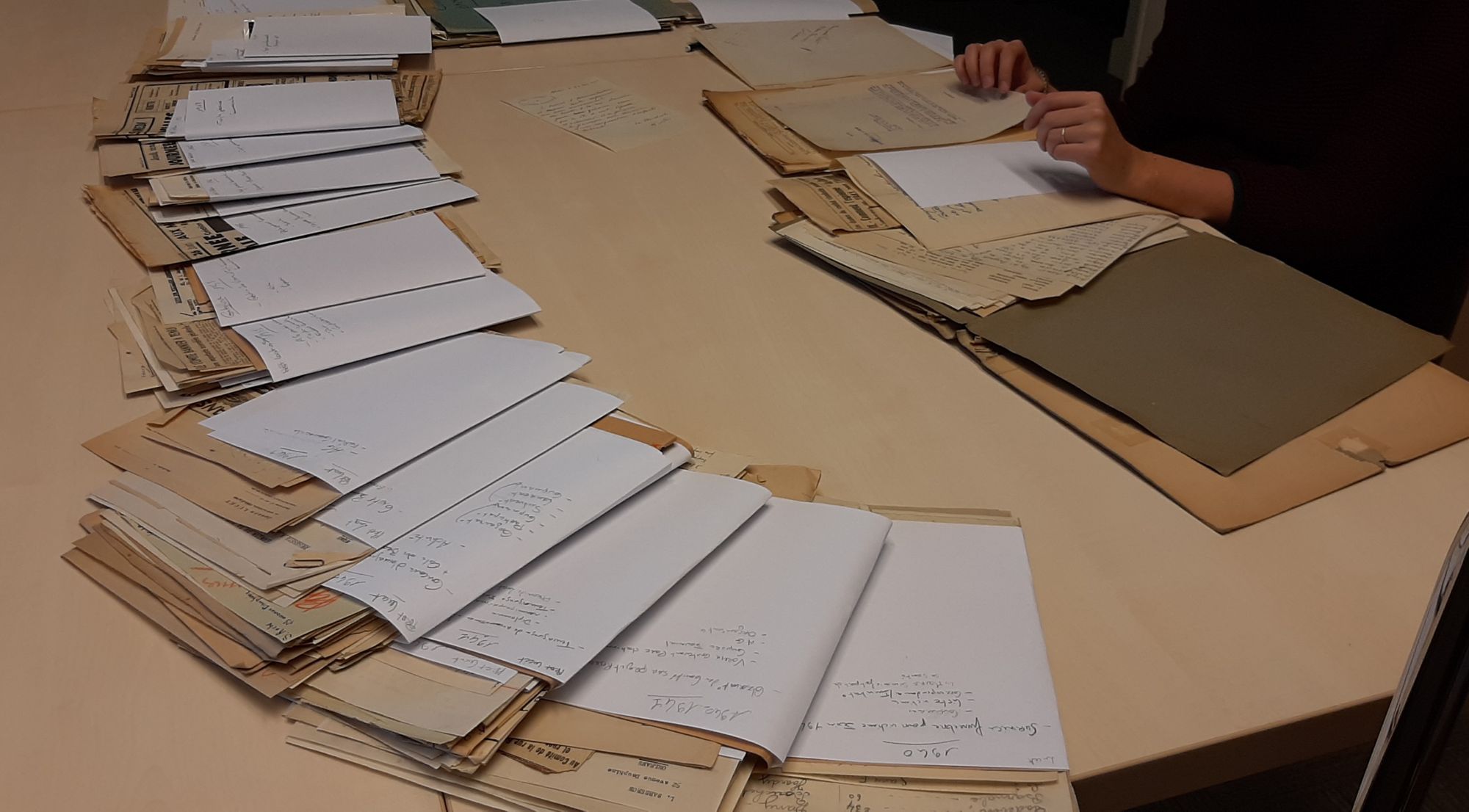 Opération de tri, classement et description du fonds du Comité de défense de la rue Bannier (51S)